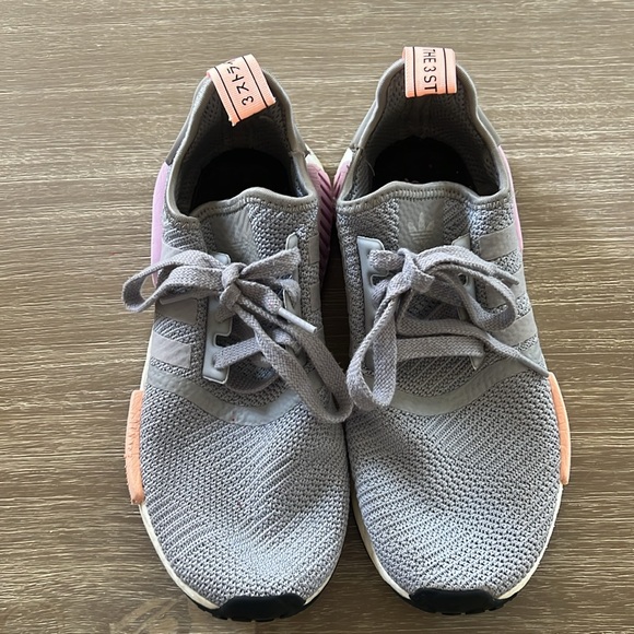 Ladies’ ADIDAS Grey Lavender Peach NMD Sneakers - Size 6.  (Pre-Owned) - Picture 3 of 4